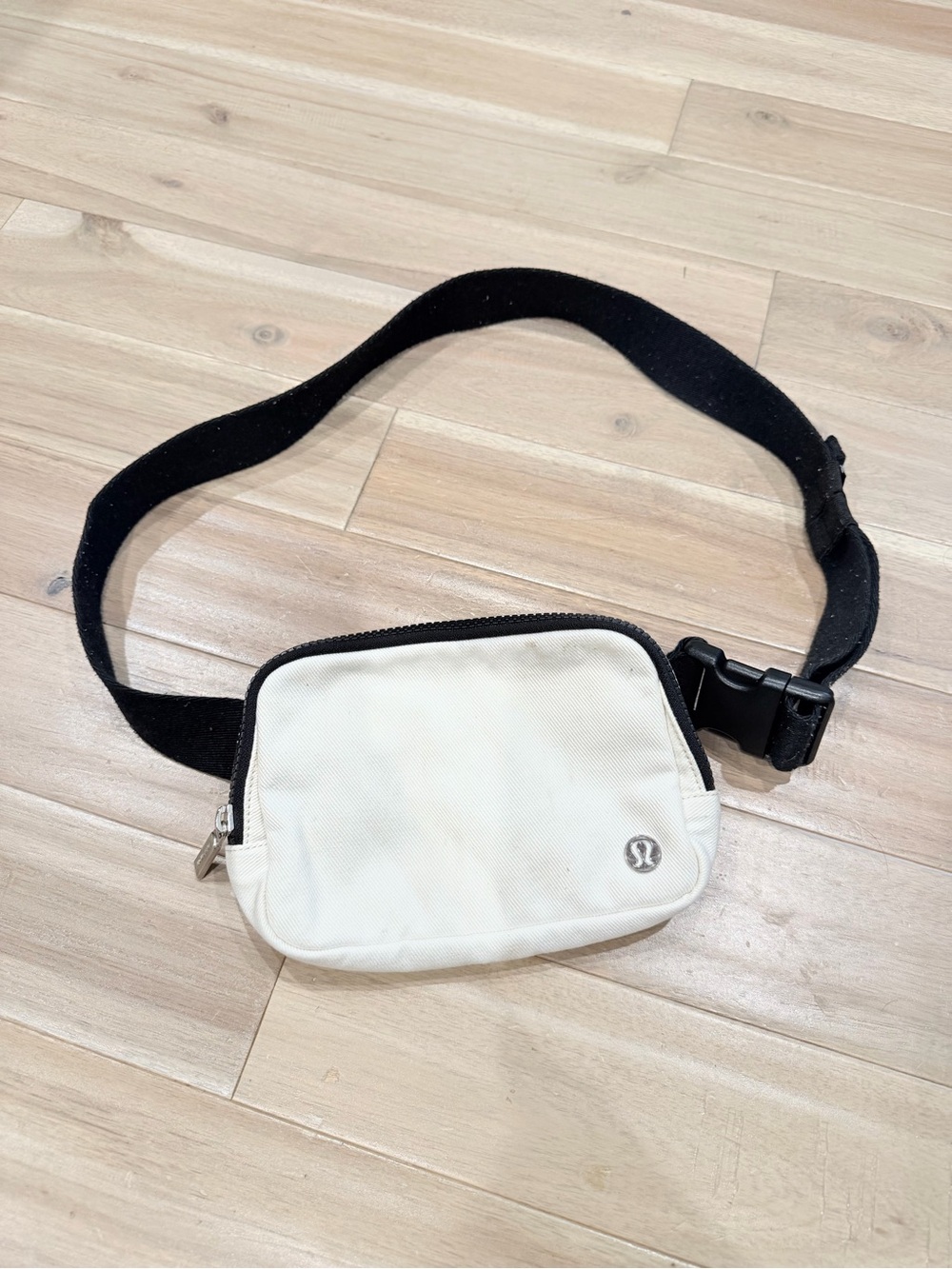 lululemon everywhere belt bag
